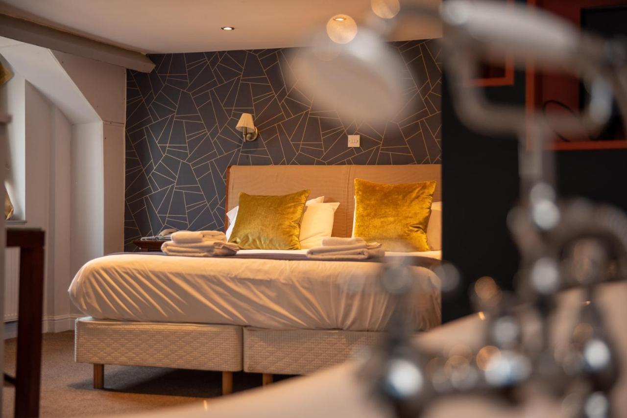 The Oak House Hotel Axbridge Luaran gambar A bedroom at the hotel