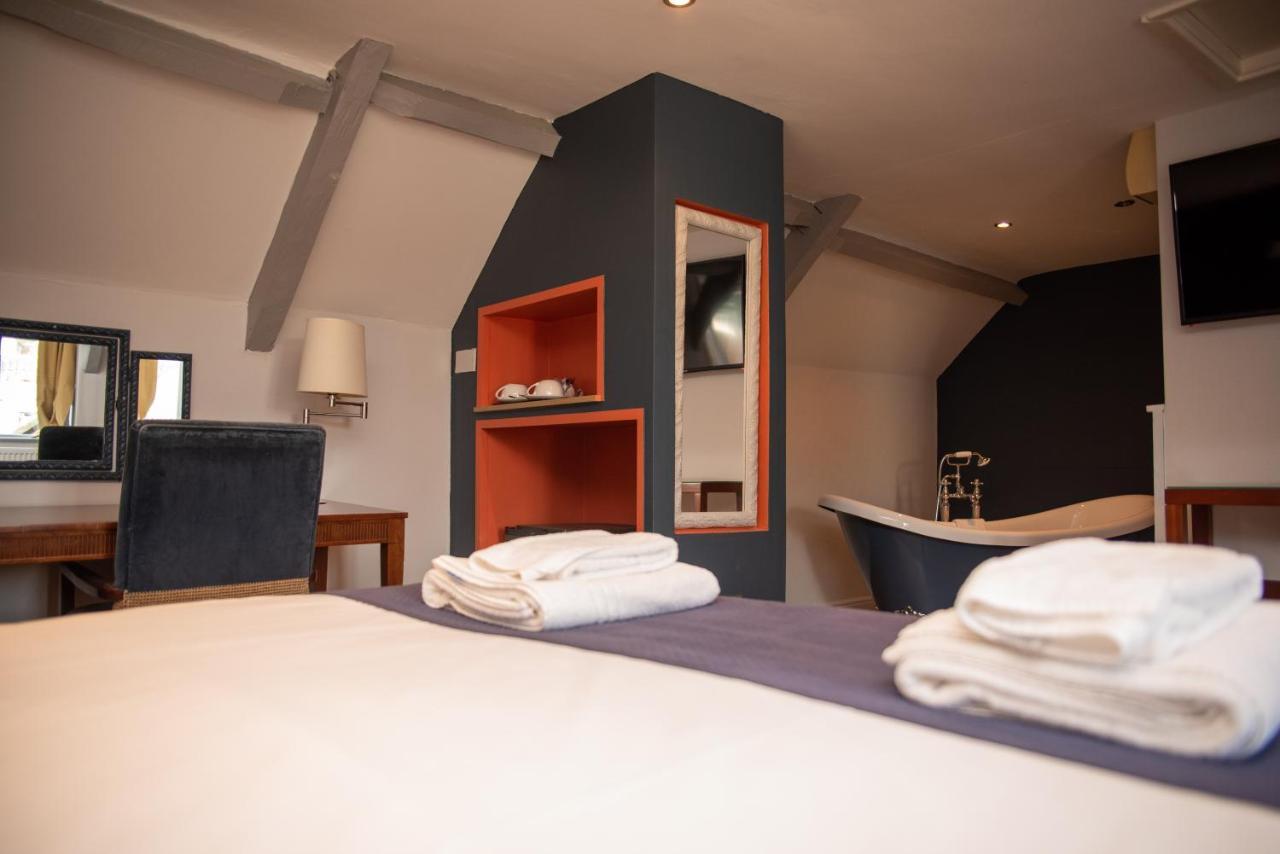 The Oak House Hotel Axbridge Luaran gambar A room at the hotel